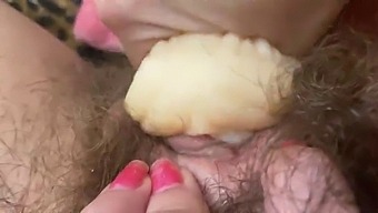 Pov Masturbatie Met Extreme Close-Up Van Vagina En Orgasme Met Grote Clit