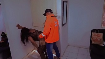 Delivery Man Turns The Tables And Dominates In Erotic Encounter With Submissive Woman Caught On Hidden Camera