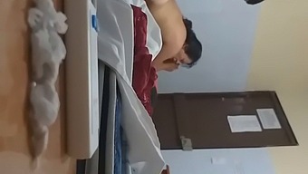 Begleite Mich Um 6:30 Uhr, Während Ich Mit Semjoas Hilfe Die Vagina Meiner Engen Freundin Verwöhne, Folge Mir