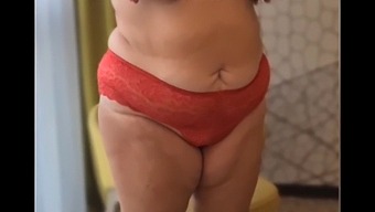 Solo Fingering And Orgasm For A Curvy Amateur